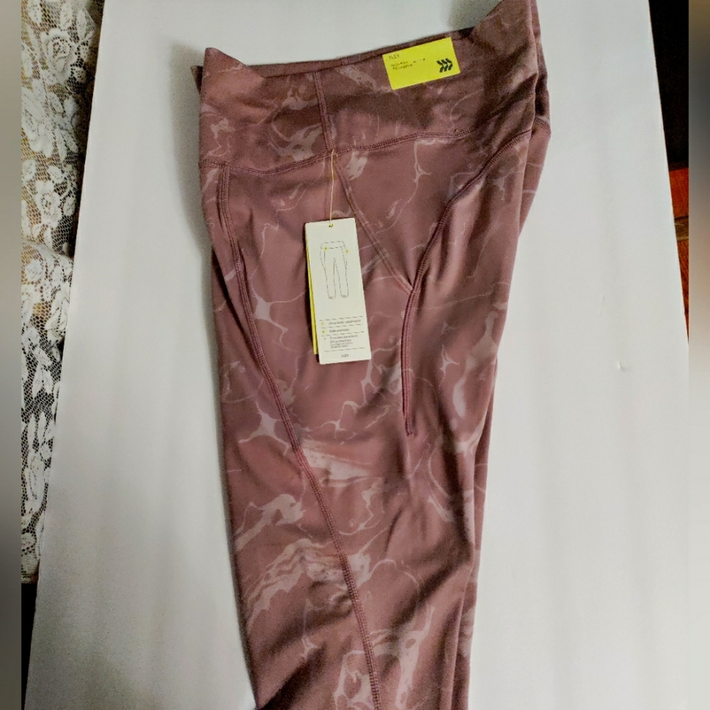 All In Motion Purple Patterned Flex Leggings Size L UPF 50+ Pockets NWTags